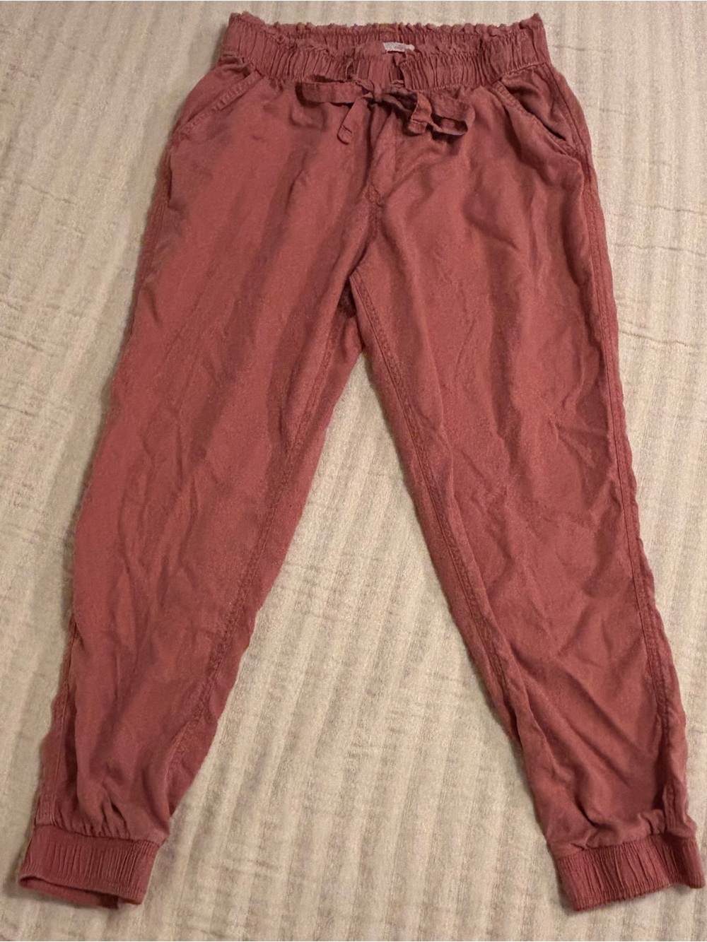 SO Junior’s High Rise Paperbag Joggers- Virginia Mauve